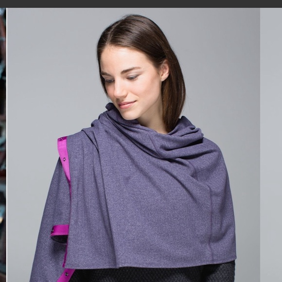 Lululemon vinyasa scarf in heathered grape - Picture 1 of 4